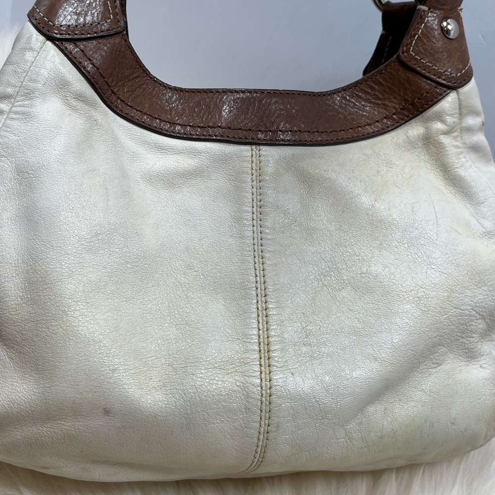Coach Leather White Hobo Shoulder Bag Brown Trim and front Buckle - Picture 13 of 17